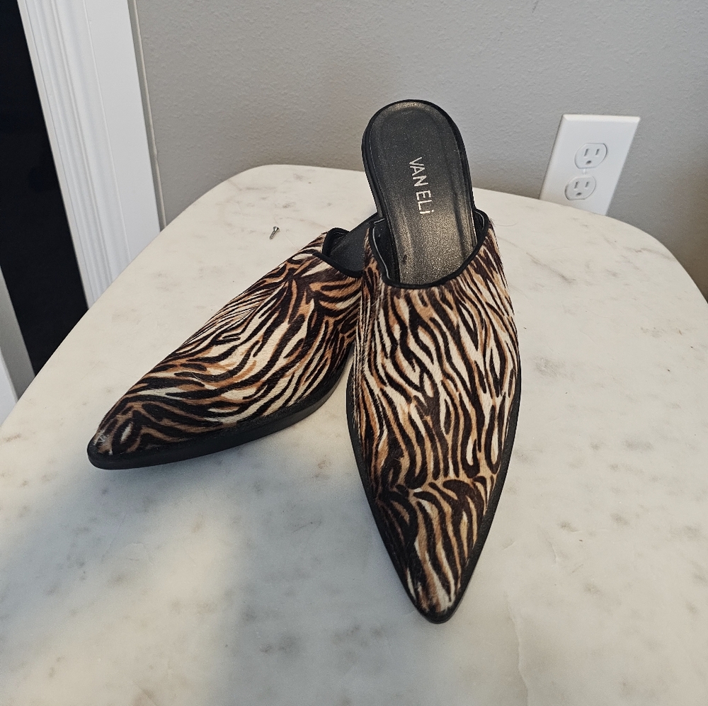 Size 8 leopard print slip on.
